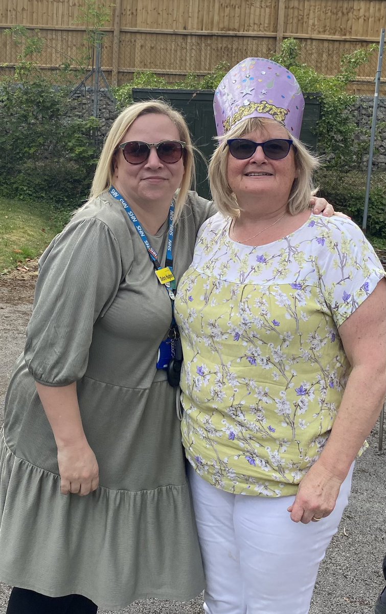 Debra Hughes tweet media