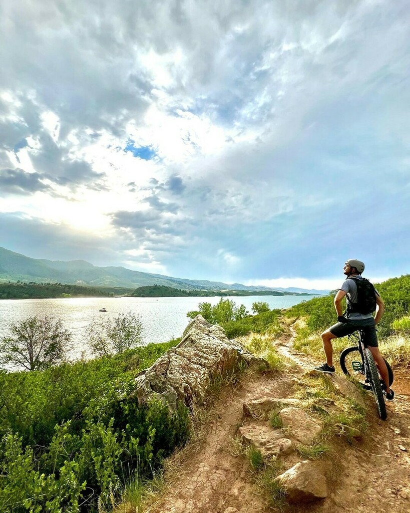 VisitFtCollins's tweet photo. 😌 When you reach the top and take a deep breath of fresh mountain air, look out into the distance, and reflect on just how awe-inspiring Fort Collins is... Trust us, you'll have this moment too.
📷 @heatherhall1
#lovefortcollins #visitfortcollins #… https://t.co/ZlgBzyYra6 https://t.co/ix6ataumpG