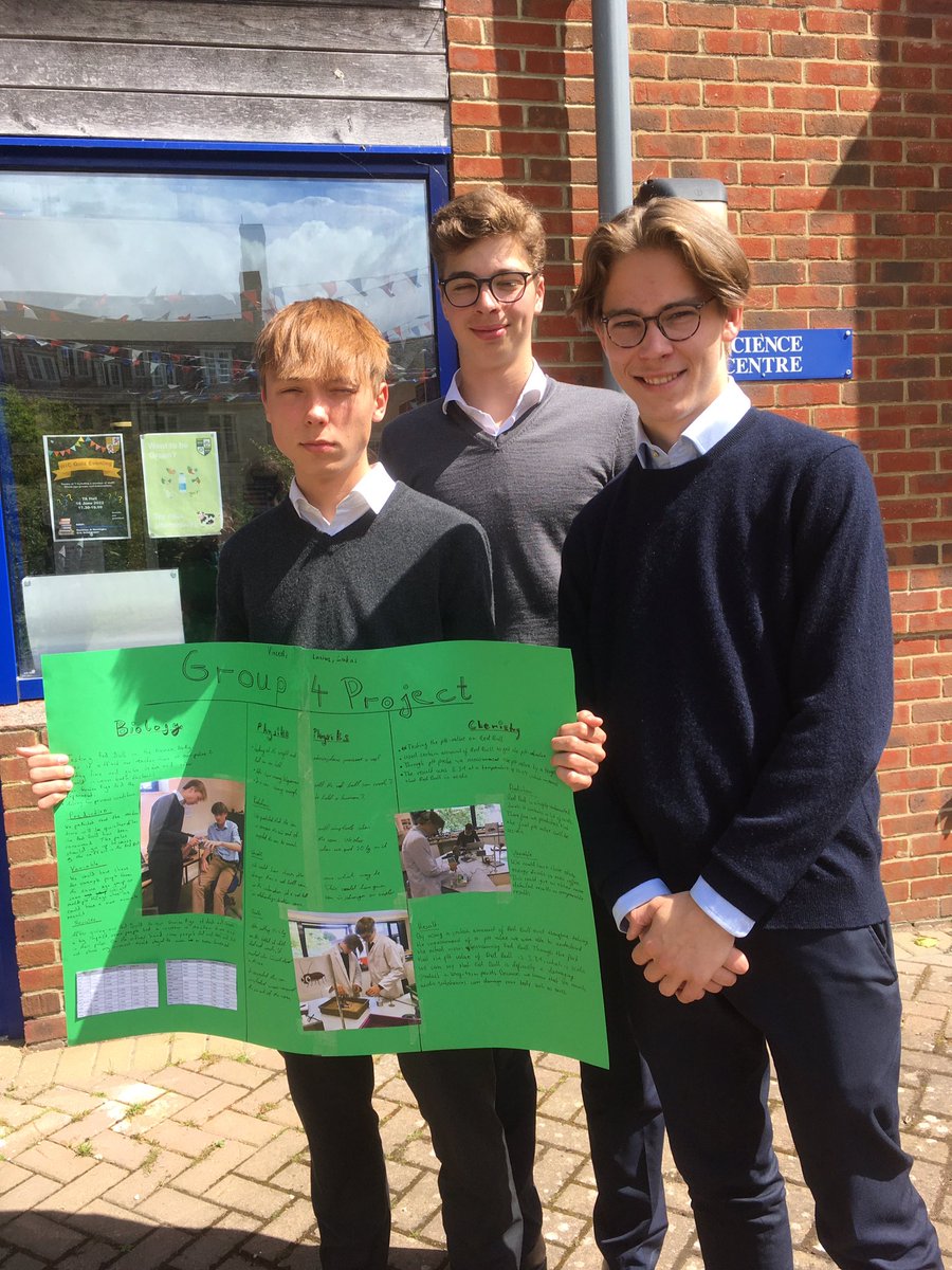 CathWilson1707's tweet image. Final Day of the IB Group 4 Project - fantastic work by our IB1! @Warminster1707 @warminsterbiol1 @warminsterchem @WarminsterPhys #teamwork #IBScience
