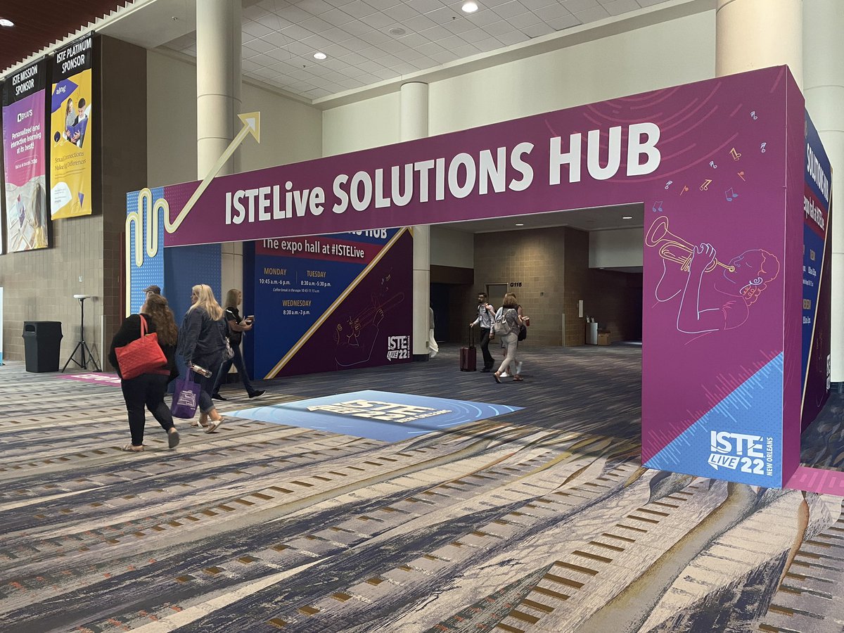 AngelicaSpreen's tweet photo. My favorite part of a conference is the expo hall. I love getting to see &amp; learn about new products. Plus talking to people I often only talk to via email. Also answers to my questions &amp; problems get solutions so much faster. Plus stickers, tshirts and bags. #ISTELive #edtech https://t.co/78CkuRdNm4
