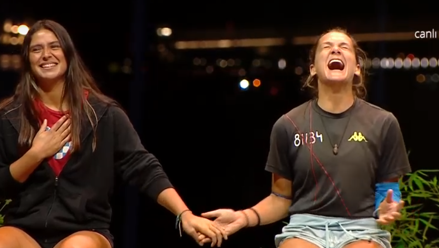 SurvivorDiyal0g's tweet photo. NİSA BÖLÜKBAŞI

🔵 Gönüllülerin son temsilcisi Allstar sezonunun sona kalan TEK KADIN YARIŞMACISI

#SurvivorAllStar2022 #survivor2022allstar https://t.co/bIYp9PZCAM