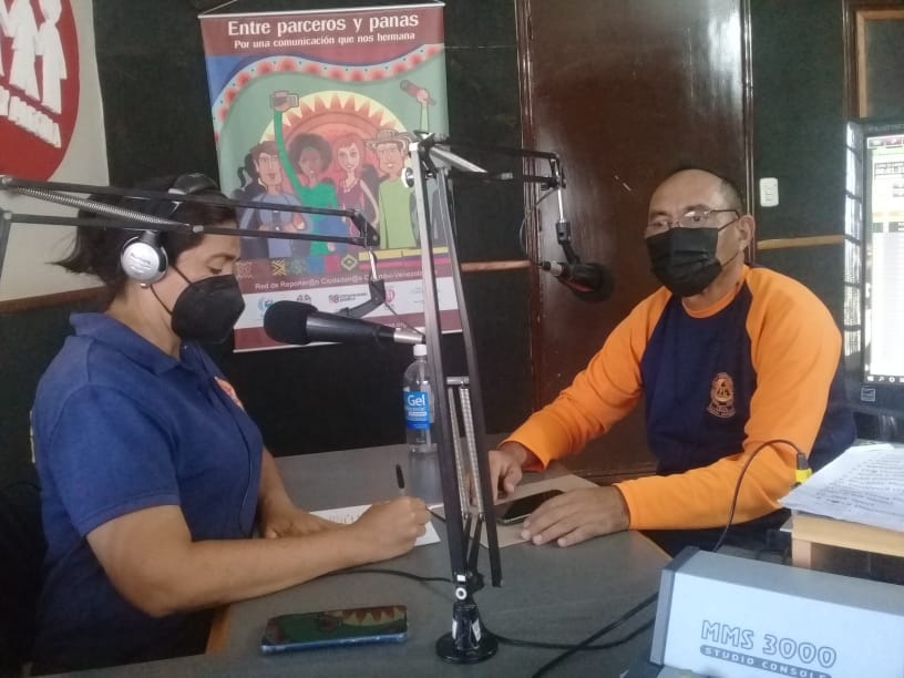 *SNGR
*CB Nacionales* 
*REDAN* : Occidental 
 *ZOEDAN*: Zulia
*MUNICIPIO:Machiques
PARROQUIA: Libertad
DIRECCIÓN:*
Radio fe y Alegría Machiques 105.5 FM 

Programa de radio del CB Machiques teniendo como invitado al Dir. de PC Machiques oficial II Denis Cuauro .