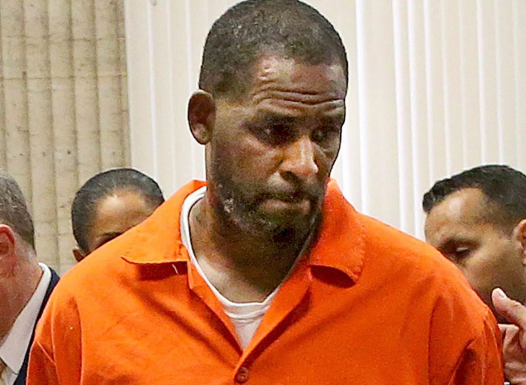 elmusicfeelings's tweet photo. #MFnewz #Rkelly est condamné à 30 ans de prison pour diverses abus sexuels, nottament sur des mineurs. https://t.co/iokff8ZpFK