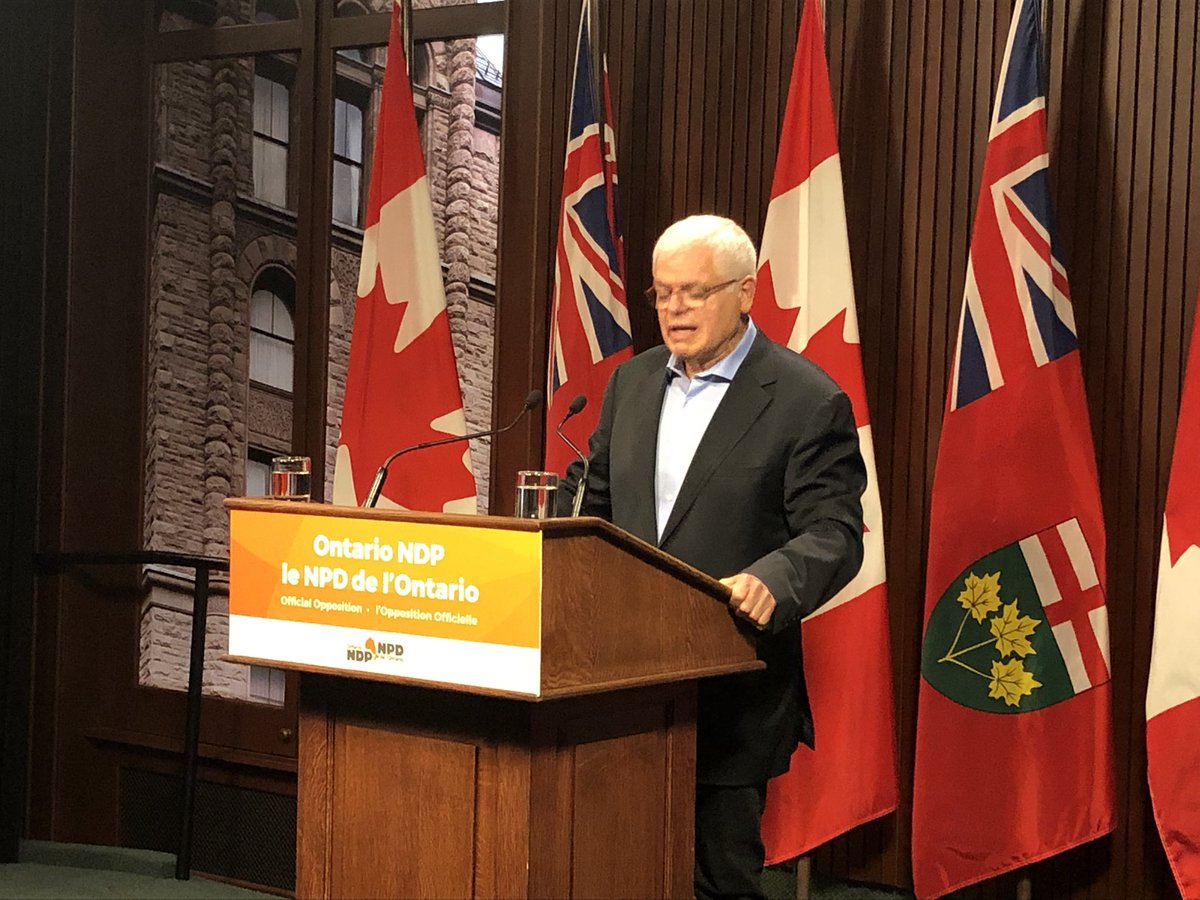 Le nouveau chef intérimaire du #NPD ontarien <a href="/petertabuns/">petertabuns</a> affirme qu’il aimerait que le prochain chef de son parti soit bilingue:”Si on désire gagner les élections, parler les 2 langues c’est une bonne chose”. #onpoli #icion