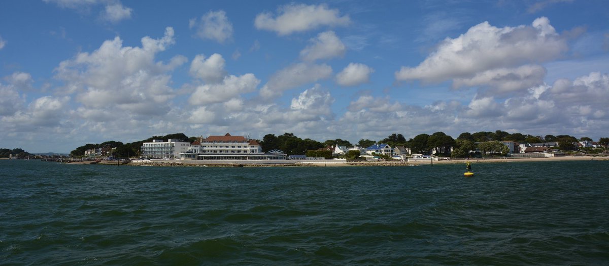 The weather turned out fab for the 622 Boat Trip from Poole to Old Harry Rocks and back last Sunday. A highlight were seeing seals wave at the boat as it passed by. Here are a few photos.