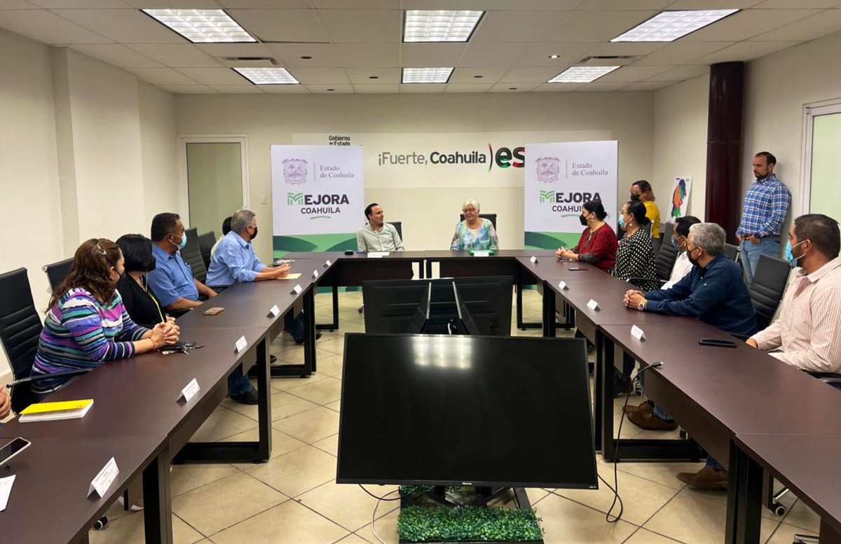 Entrega de constancia de cumplimiento “Oficina Verde”. #Coahuila #MejoraCoahuila #FuerteCoahuilaEs