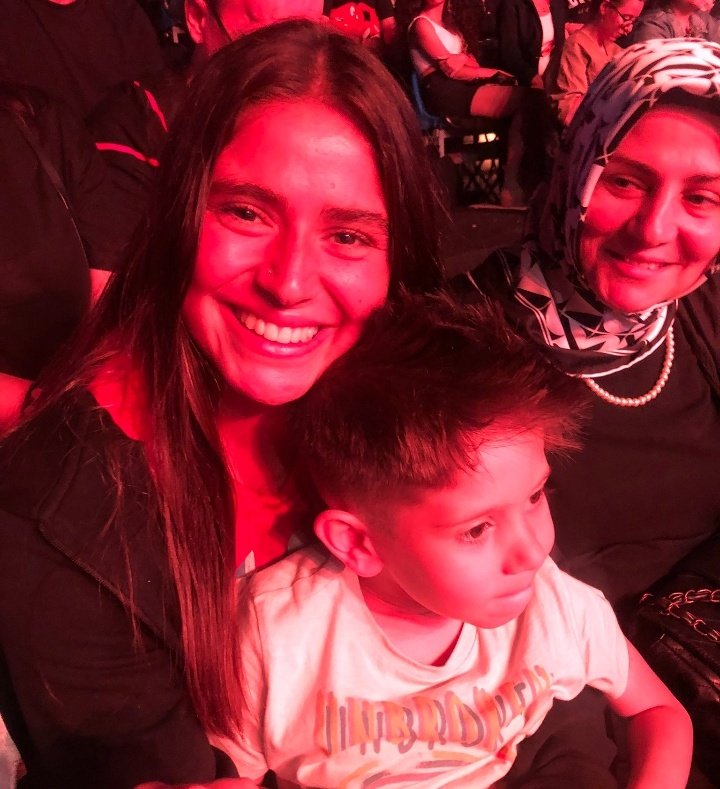 nurrarcana's tweet photo. Elenmesine rağmen gülen Ayşe Yüksel onu gülüşünden vuran herkese kapak olsun❤️ SENİ ÇOK SEVİYORUM DÜNYALAR GÜZELİM @ayseyukselresmi 💗 https://t.co/GOjIXlnyQO
