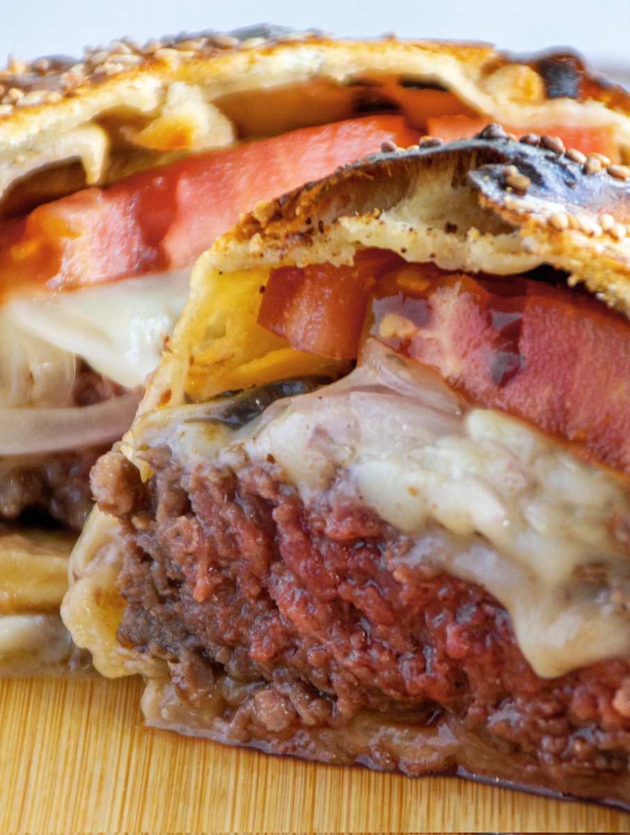 la_picaeta's tweet photo. ¿Qué os parece esta pizzaburger que me he marcado?

Receta aquí: https://t.co/wWeO4qzzZp https://t.co/F10RsSMd5T