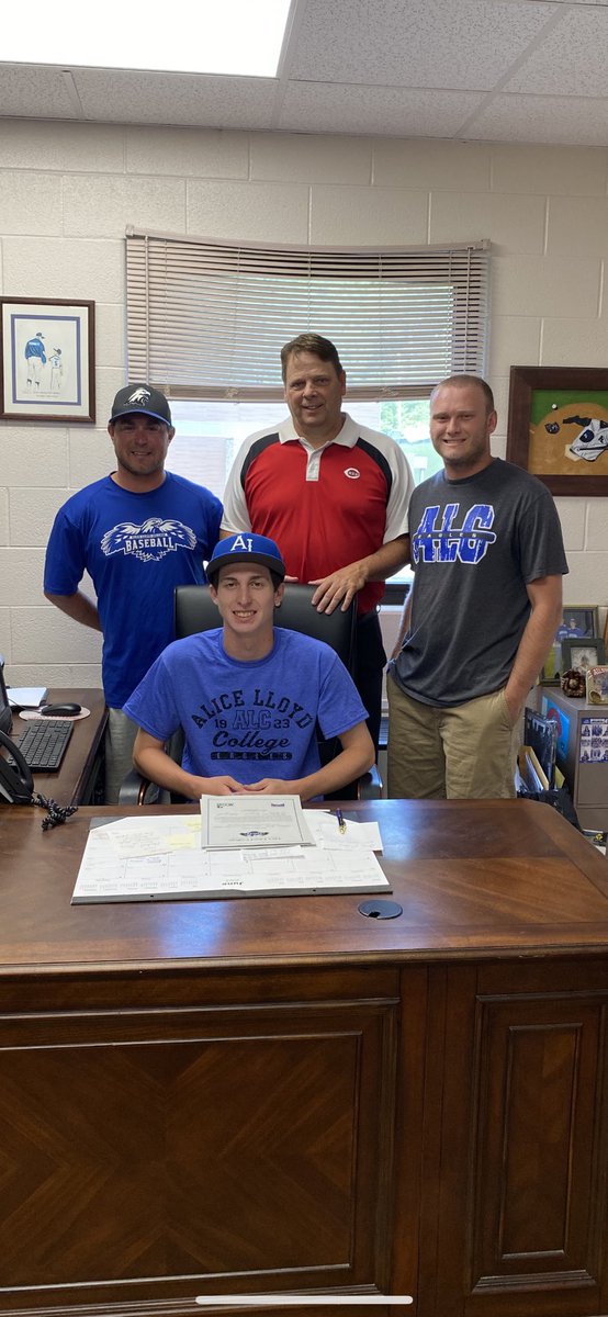 AliceLloydEagle's tweet photo. Congrats to Matthew Hebar of Knoxville, Tennessee as he signed his letter of intent today to continue his baseball career! https://t.co/3QrwGaawNJ