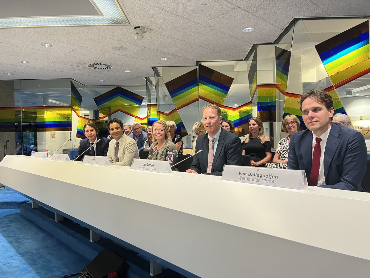 Gefeliciteerd met jullie benoeming tot wethouder voor de gemeente Amstelveen! - ⁦<a href="/FloortjeGordon/">Floor Gordon</a>⁩ ⁦@FrankBerkhout⁩ ⁦<a href="/HerbertRaat/">Herbert Raat</a>⁩ ⁦<a href="/AdamElzakalai/">Adam Elzakalai</a>⁩ ⁦<a href="/MarijnvB/">Marijn van Ballegooijen</a>⁩