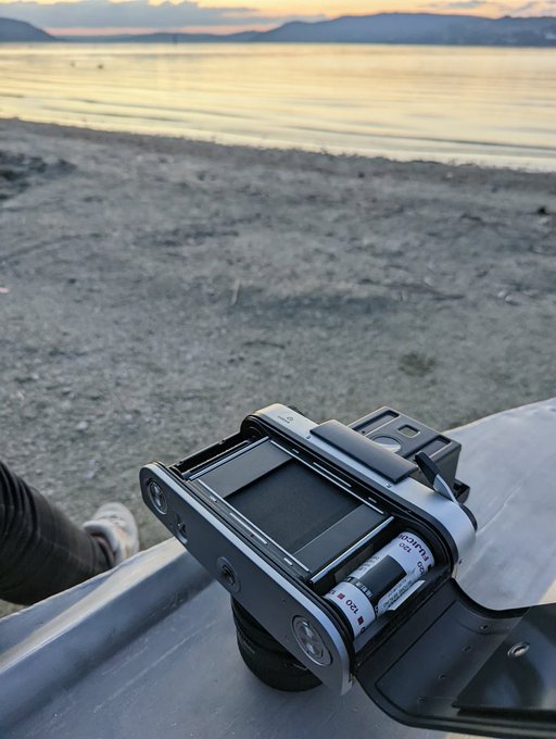 3 pic. Lets hope these pics are not gonna be total garbage :') I rly tried this time and there is a solid