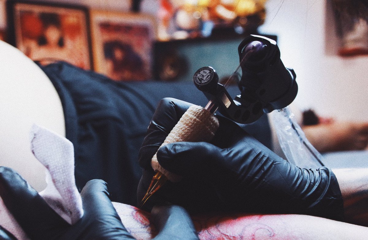 yintattoo's tweet photo. 每日工作花絮
#tattoo #刺青師 #纹身 https://t.co/UrLcr73eof