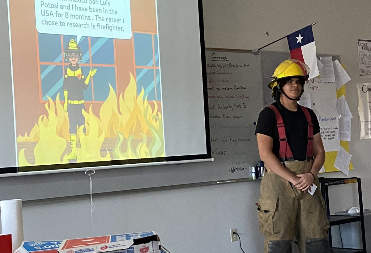 Sarasparks21's tweet photo. Summer school is wrapping up and our high school newcomers blew us away with their college and career presentations. For many of them, it was their first oral presentation in English. They were fluent, articulate, and inspiring! Way to go kiddos and @megandwyer and @McGoonLHS https://t.co/agTkHSEOut