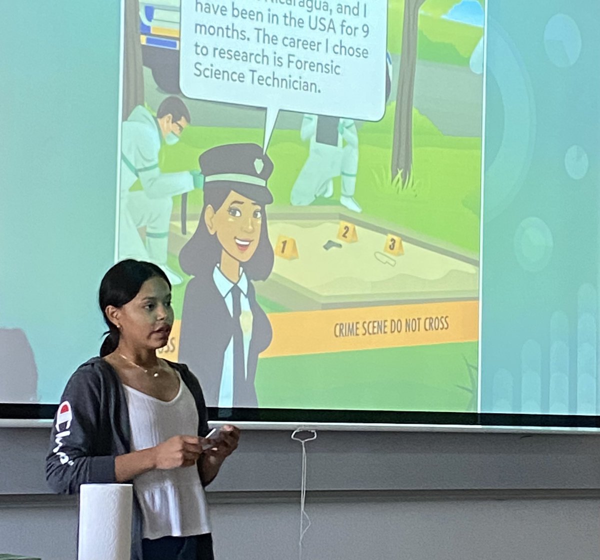 Sarasparks21's tweet photo. Summer school is wrapping up and our high school newcomers blew us away with their college and career presentations. For many of them, it was their first oral presentation in English. They were fluent, articulate, and inspiring! Way to go kiddos and @megandwyer and @McGoonLHS https://t.co/agTkHSEOut