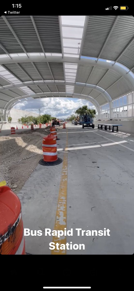 SDadebrtupdates's tweet photo. New photos of Marlin Road Station from @CommishDCH’s Instagram. Excavation has occurred for the station entrance and air-conditioned vestibule foundation and instillation of the polycarbonate panels has advanced significantly.

#SouthCorridorBRT #MiamiSMARTProgram #MiamiSMARTPlan https://t.co/PiYNZeEEvy