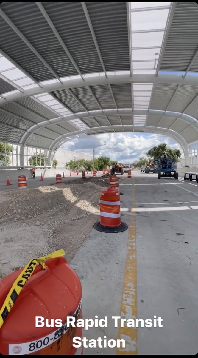 SDadebrtupdates's tweet photo. New photos of Marlin Road Station from @CommishDCH’s Instagram. Excavation has occurred for the station entrance and air-conditioned vestibule foundation and instillation of the polycarbonate panels has advanced significantly.

#SouthCorridorBRT #MiamiSMARTProgram #MiamiSMARTPlan https://t.co/PiYNZeEEvy