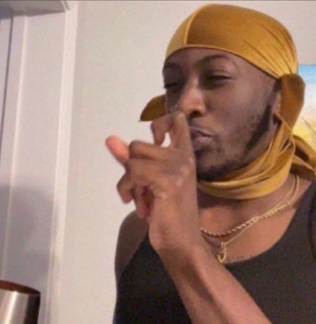 The way Jay talks is like he’s the guy at the bank telling me I won’t get a loan I can’t explain it #LoveIsland