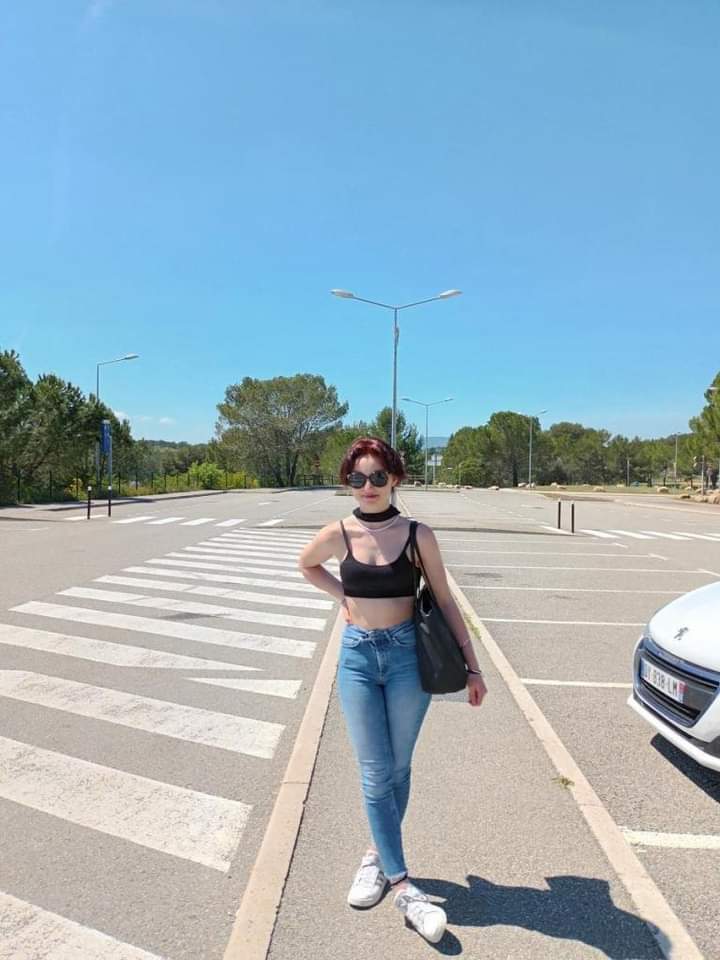 Prefet30's tweet photo. [#DisparitionInquietante] Roxane, 16 ans, n'est pas rentrée dans son foyer à  #Uzes
⚠️ Description complète sur le Facebook de la gendarmerie du Gard 
✅ En cas d'infos, contactez la communauté de brigades de gendarmerie d'UZES (30) au 04 66 22 54 66 https://t.co/su61YpUgIX