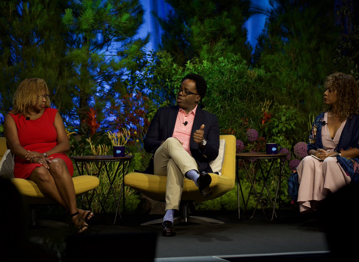partnerforce's tweet image. Our equality panel kicked off our new Partner Collective Impact initiative and took the #PledgeforImpact! The @Salesforce ecosystem is committed to building a better future for everyone—have you taken the pledge yet? #PESFY23