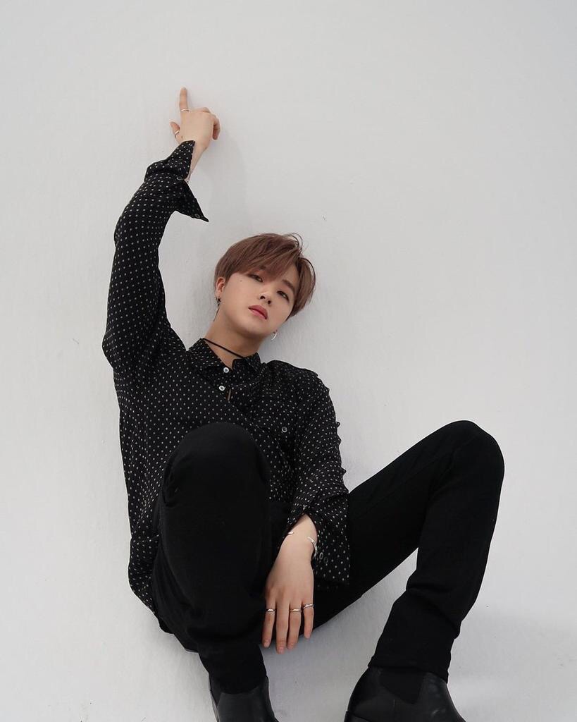 PeachPopper's tweet image. Tonight's gonna be a good night because we are out here living our best life. Fuck it up with a smile today -