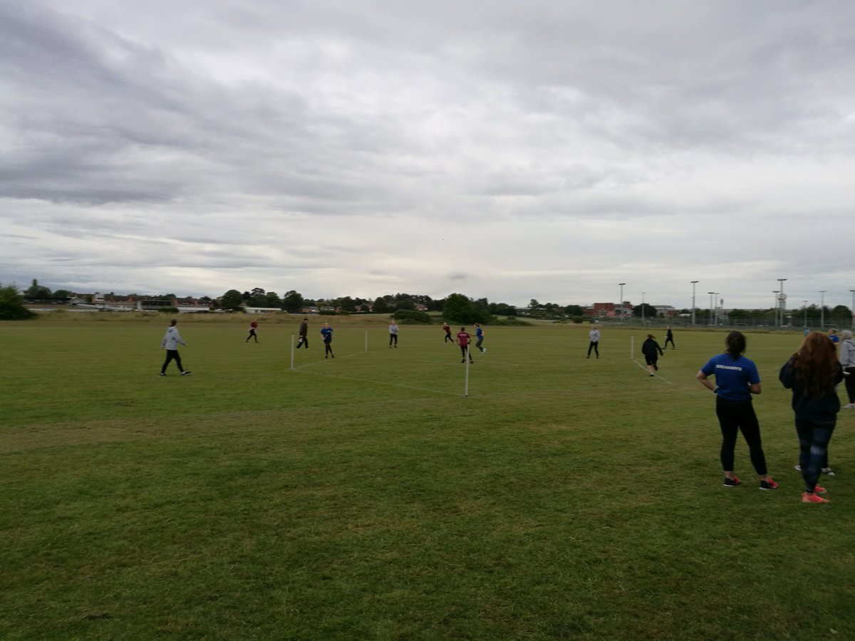 jools17jones's tweet photo. #Locals 11 - 3 #Breakaways scorers Meg & SharonM 2.5 each @jools17jones Lorraine & Lauren 1.5 each SharonP, Sarah & Boe 0.5 each #HerefordRoundersLeague #RAYR @RoundersEngland @YourHereford1
Final next Wednesday 7pm https://t.co/pH9xtFo2xo