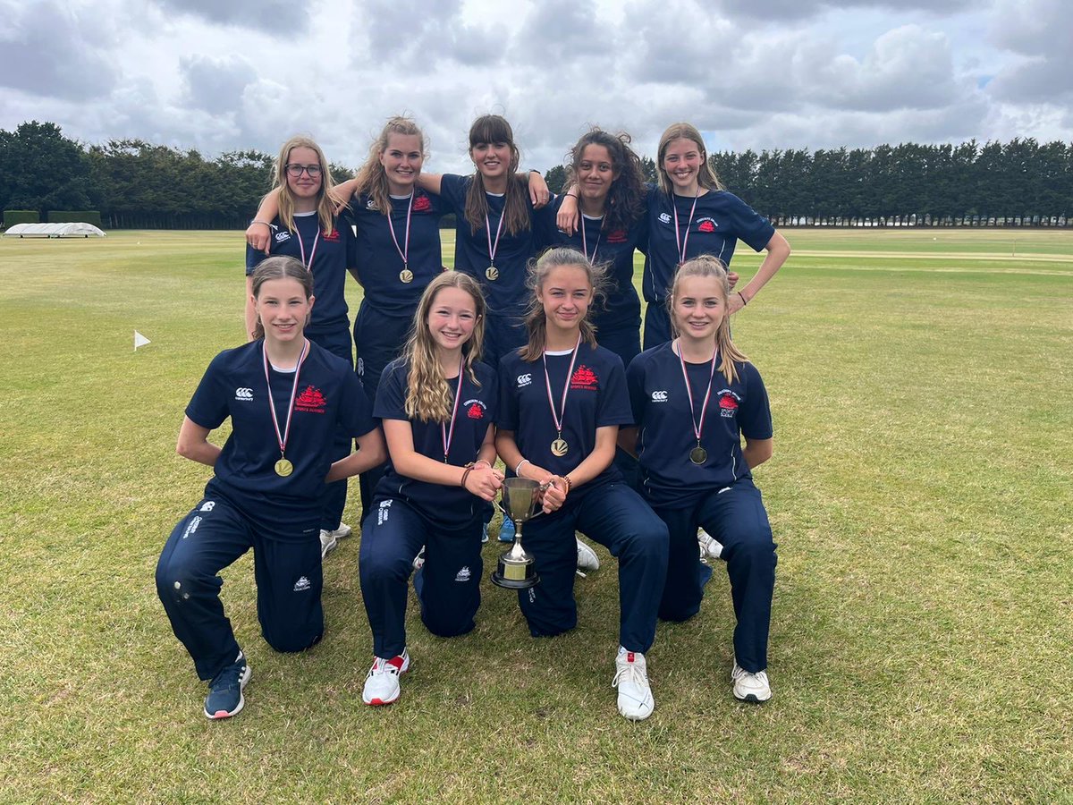 Churcher’s U15 girls win the Hampshire cup! An outstanding team and the pride of the College!