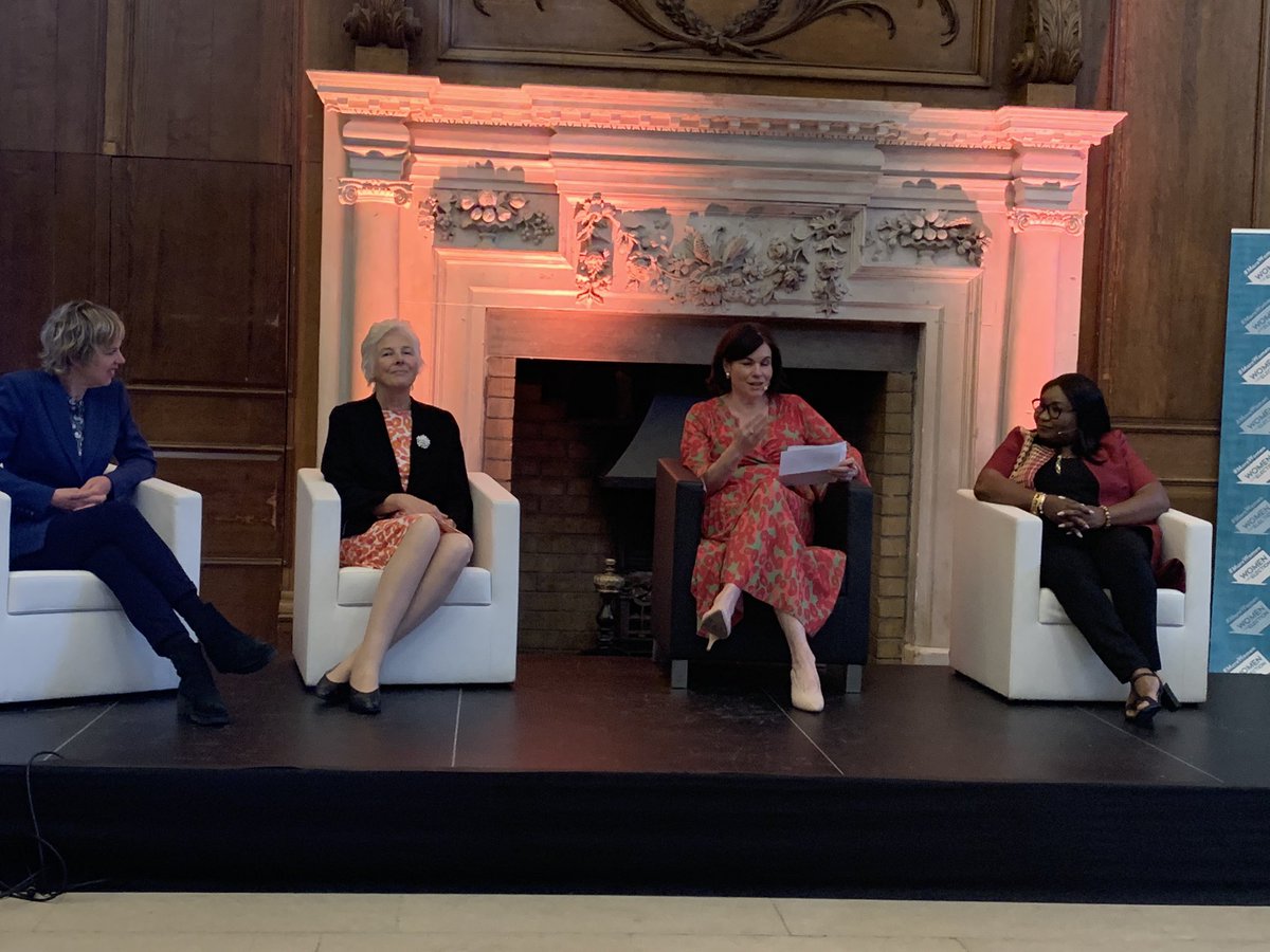 #MoreWomen @womenforelection super panel this evening @ivanabacik @catherineday @alisonoconn chairing @FionaOLoughlin_ and @yemiadenuga - what would it look like we had 50 50 male female representation ?