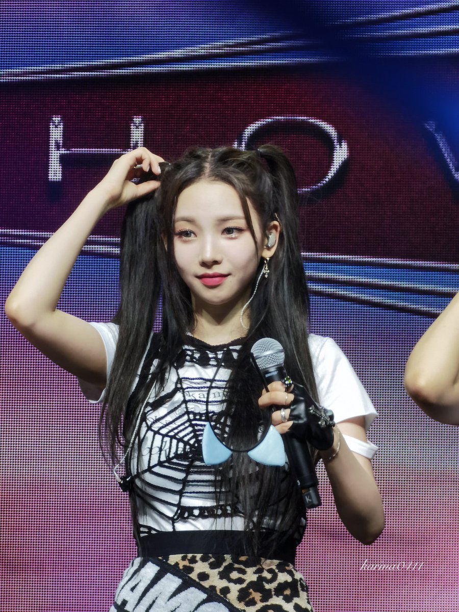 karma_0411's tweet photo. 220627 SYNK
얼굴 천재~🐱
#aespa #에스파 #KARINA #카리나 https://t.co/IskFiOYNci