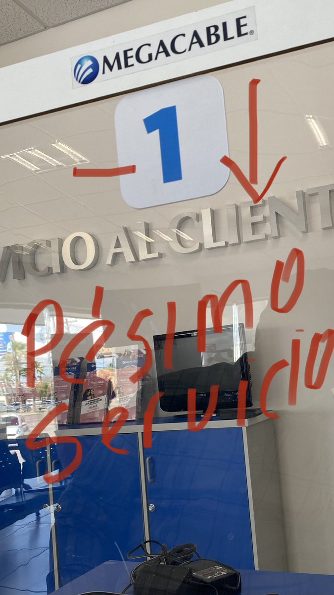 Da una impotencia y rabia a la vez, el que empresas como <a href="/Megacable/">Megacable</a> abusen de los usuarios por un pésimo servicio. Prescindo de sus servicios así como@los hice con <a href="/Telcel/">Telcel</a>. Váyanse al carajo.