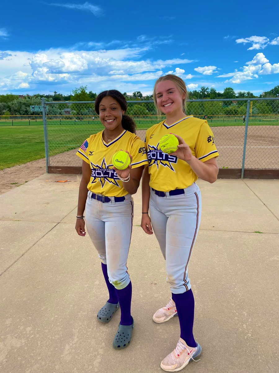 2 big Ws today over Lady Assassins &amp; Colorado Hype. Scored 22 runs &amp; gave up 4. These two pictured went yard for us. 2024 Noe Wilkerson with a 2 run shot to opposite field in game 1. 2024 Hallie Allen with a grandslam in game 2. Back at it in the morning‼️
#BoltsBoom⚡️