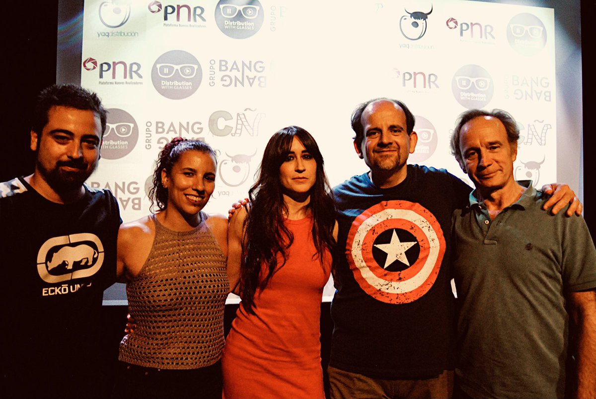 Ayer volví a <a href="/cortosconn/">FestivalCortos con Ñ</a> para presentar el videoclip “Aceitunitas rajás”.🫒🔪Que no paren esos @wistimber_26!!

#festival #festivalcine #musica #musicaespañola #videoclip #filmmakers