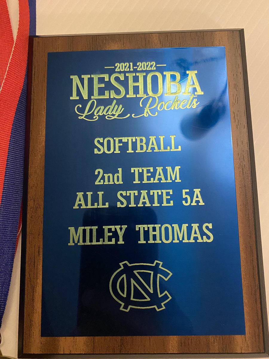 MileyThomas22's tweet photo. NESHOBA CENTRAL softball awards!💙❤️🥎
#8thGradeYearAccomplished
@TKNIGHT11 @bombers_ms https://t.co/3XvtVi4V3f