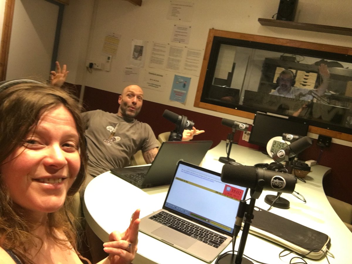 RadioUnderscore tweet picture