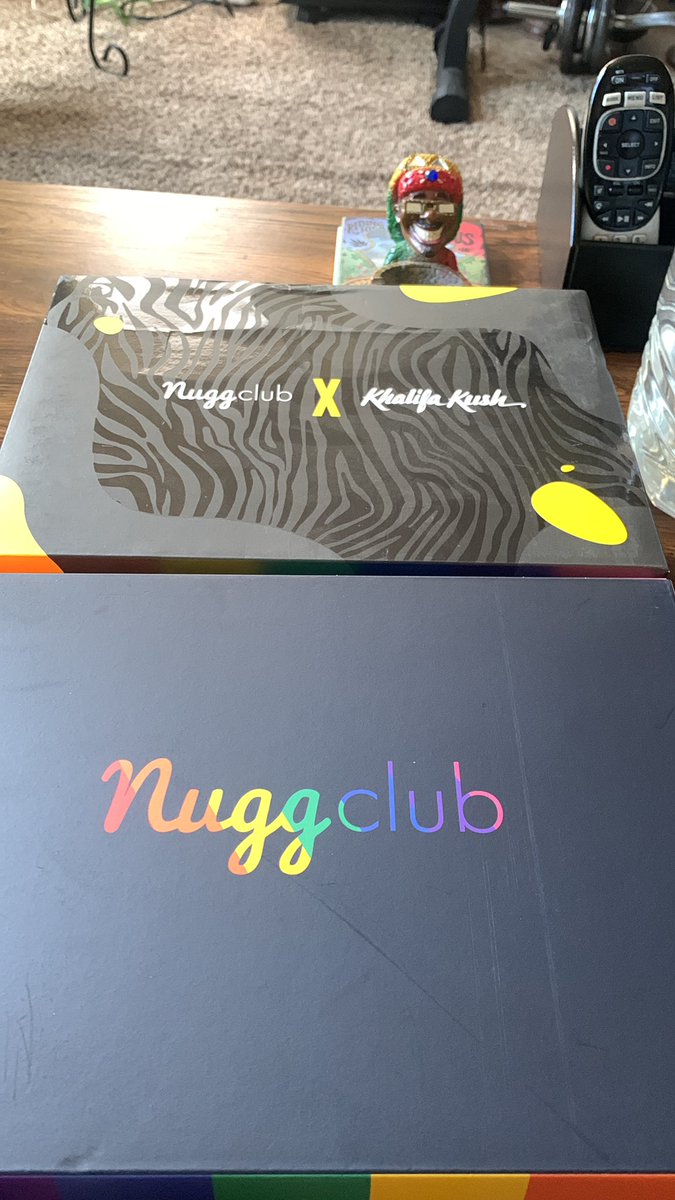 I got my 1st @NuggClub boxes in the mail. I’m super excited! 😜🙌🏾 can’t wait to 💨 all this loud and I didn’t have to leave the comfort of my home! ❤️