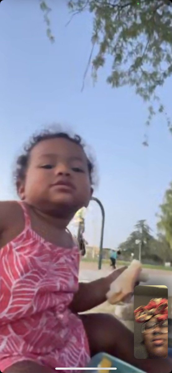 thalia__Xo tweet media