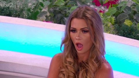 selfcareqtz's tweet photo. Me when I found out Davide is a whole ass millionaire entrepreneur #LoveIsland https://t.co/DYybUMJggl