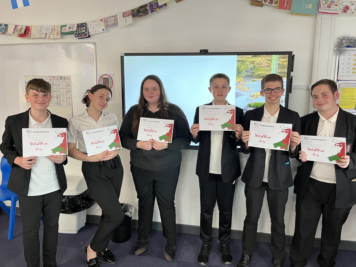 A fab effort by our Year 8 and 9 pupils at the GA Welsh Wise Quiz tonight at Brecon High School. Well done, all!! 👍 🌎