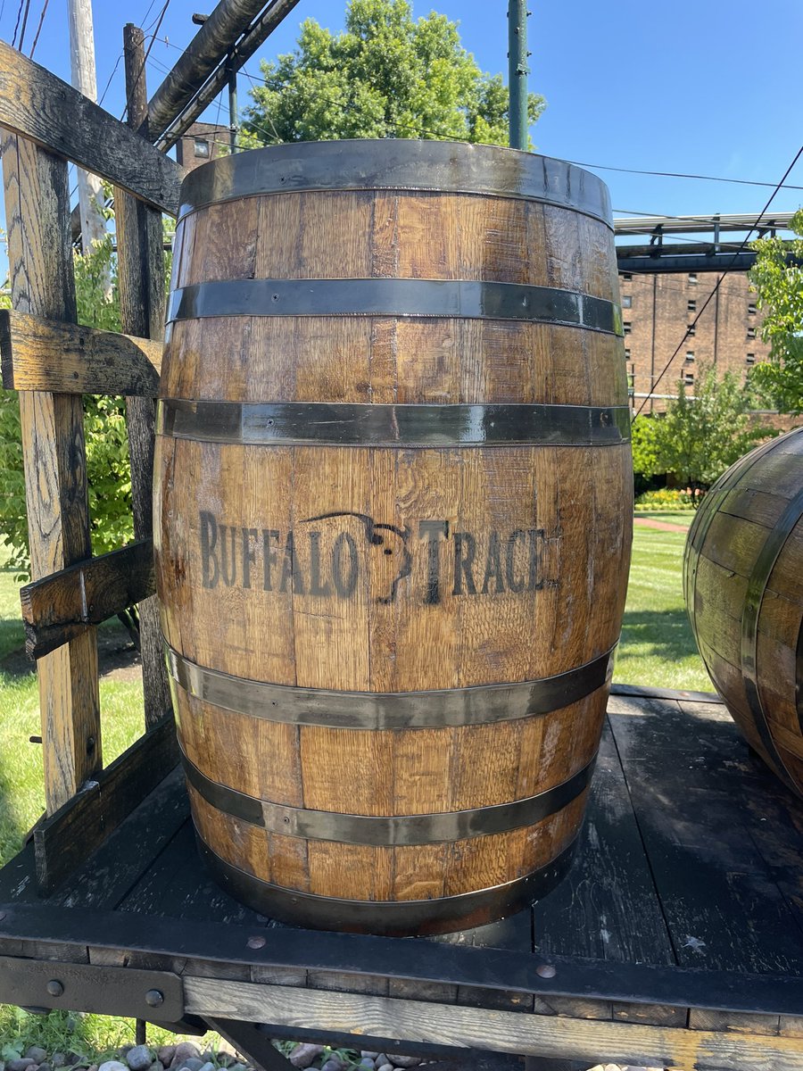 bbrown122568's tweet photo. Buffalo Trace Tour on Monday. Had Famous Freddie as my tour guide. He is such a good man. Can’t beat Kentucky Bourbon. #BuffaloTrace #ilovekybourbon https://t.co/5ykMXb9nAJ