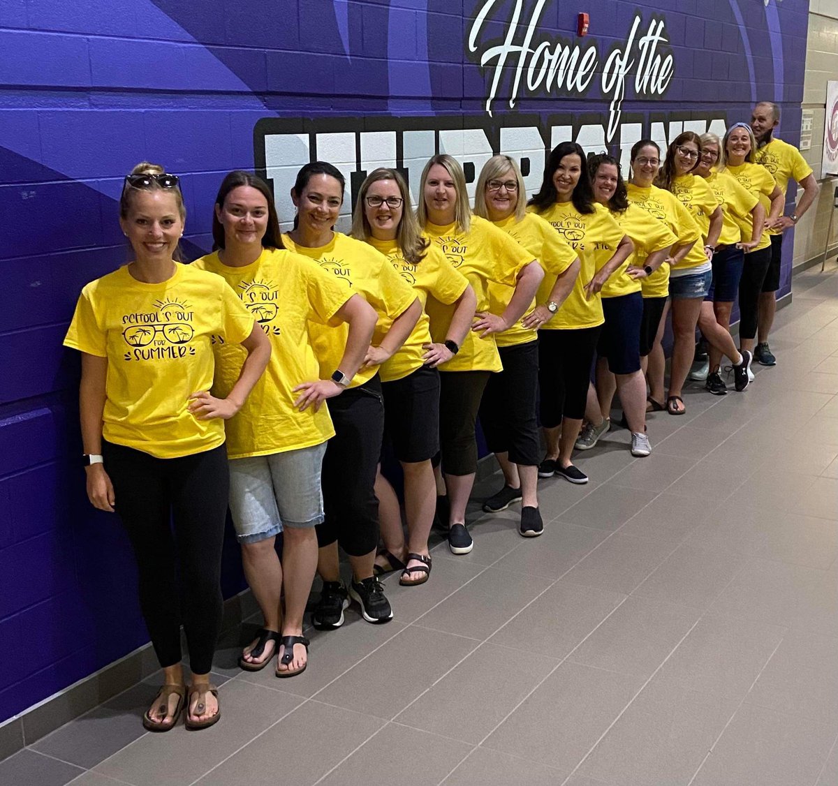 bsteer_'s tweet photo. So thankful I got to work with the best kindergarten team this year! ✏️📚 @cedarhollowps #thehollow https://t.co/DNiFGjTpIN
