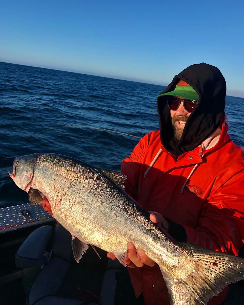 MagicValleyLure's tweet photo. I hope summer’s being as good to you as it is to me 😉

#salmon #salmonfishing #fishing #silversalmon #chinooksalmon #kingsalmon #oregon #oregoncoast #pnw https://t.co/1m9sP4iV5x