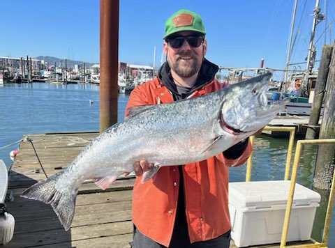 MagicValleyLure's tweet photo. I hope summer’s being as good to you as it is to me 😉

#salmon #salmonfishing #fishing #silversalmon #chinooksalmon #kingsalmon #oregon #oregoncoast #pnw https://t.co/1m9sP4iV5x