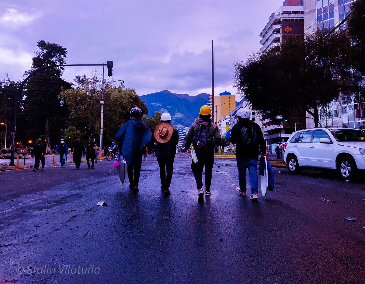 Nos sentamos a dialogar con 6 muertos a cuestas, todos los muertos importan, no solo con los que te excusas. <a href="/CorteIDH/">Corte Interamericana de Derechos Humanos</a> <a href="/CorteConstEcu/">Corte Constitucional</a>
#ConHambreNoHayPaz #ConViolenciaNoHayPaz