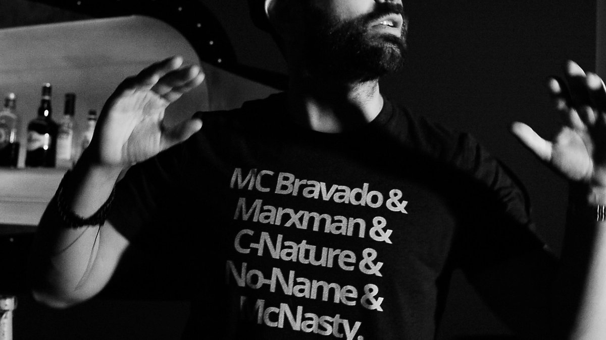 MCBravado's tweet photo. “LeBron Poster (Freestyle)”
VIDEO OUT NOW🎬🔥
Shot/Directed by @wavey_______
Produced by @Mc_Remark
Mixed by @BeaLack at @LineupRoom for #LabelNecklace baybeeee📈
https://t.co/KrYmOcDUGC https://t.co/1DlFPzKKuT
