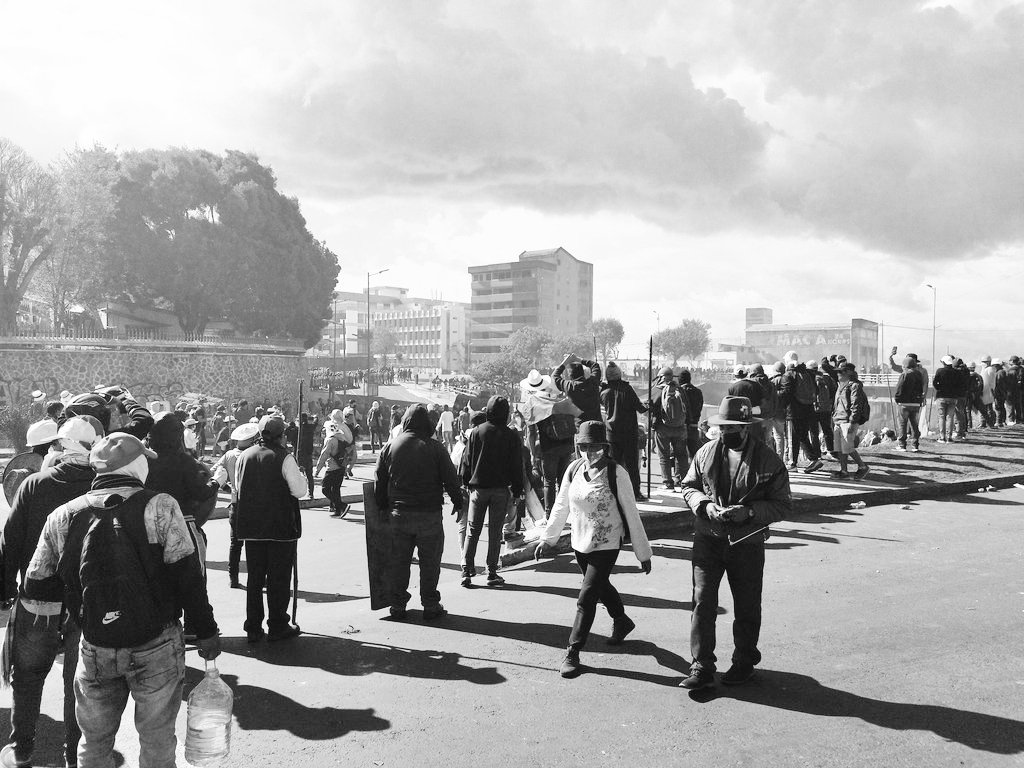 Al menos seis las personas han muerto en contexto del paro nacional y el Gobierno de niega al diálogo. <a href="/CorteIDH/">Corte Interamericana de Derechos Humanos</a> <a href="/CorteConstEcu/">Corte Constitucional</a>
#ConHambreNoHayPaz