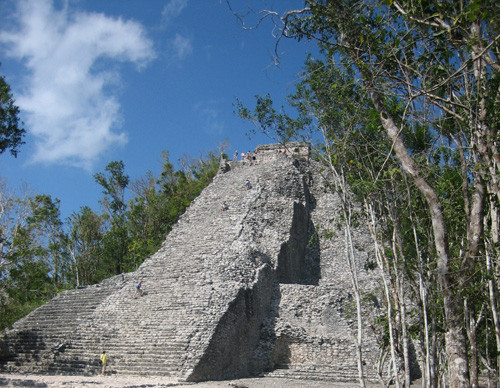 Chichen Itza tweet media