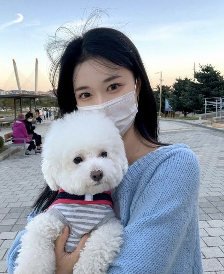eyeos_official's tweet photo. 굿데이 이번에는 ~😌
구르모닝 에버바디 EYS~,lovely day🥰😇🤩
#EYEOS #조채린 #JO_CHAE_RIN https://t.co/M6EveP3Vla