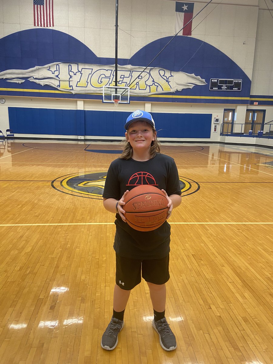 Cana_Basketball's tweet photo. Tiger Basketball Camp is in the books! We had a great week of learning the fundamentals of the game! Congratulations to our camper of the week Luke Boyde! https://t.co/Wq53uqXOQY