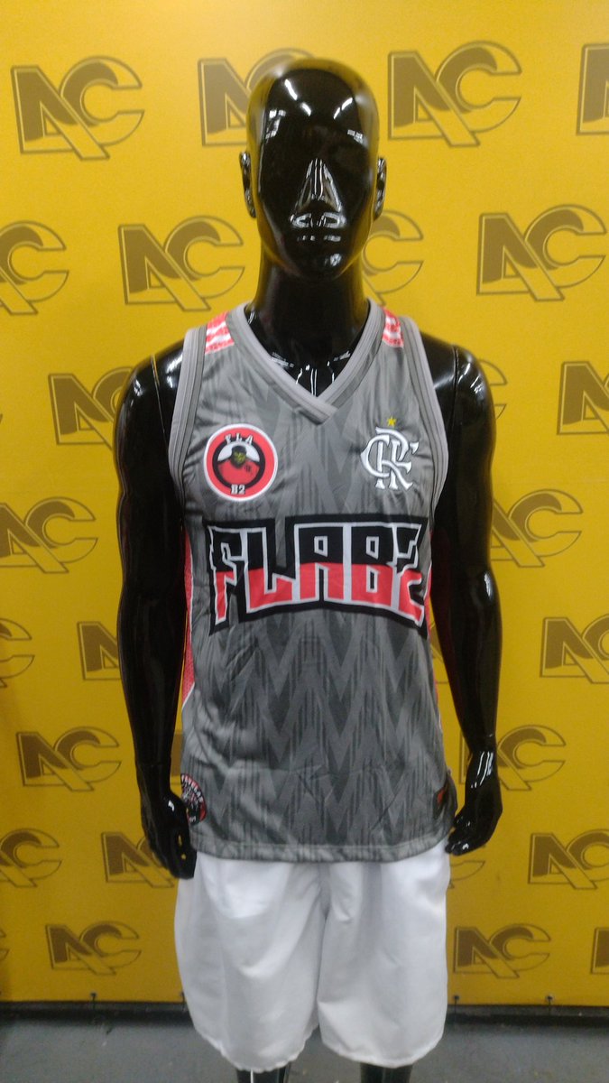 b2_fla's tweet photo. Temos camisas disponíveis, interessados só chamar, quem poder dar RT só vai fortalecer ❤️🖤🔥🚀 https://t.co/5H6VhJ491N