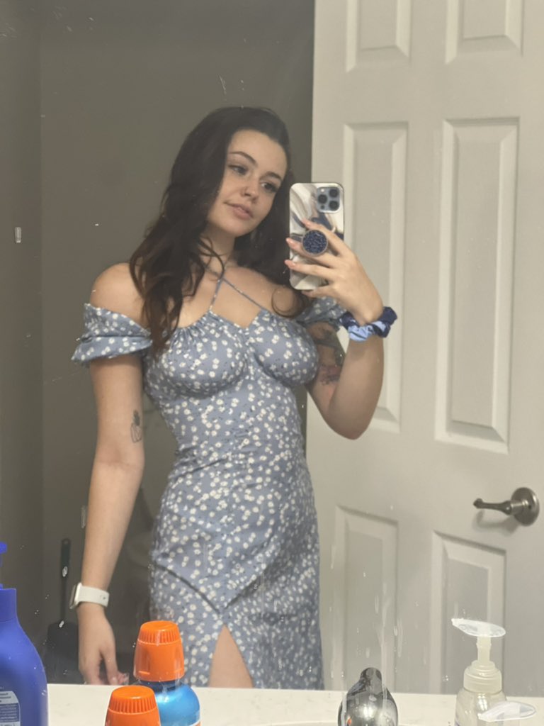 Mercy🌸 on Twitter: "What do you think of my anime body🥰 https://t.co