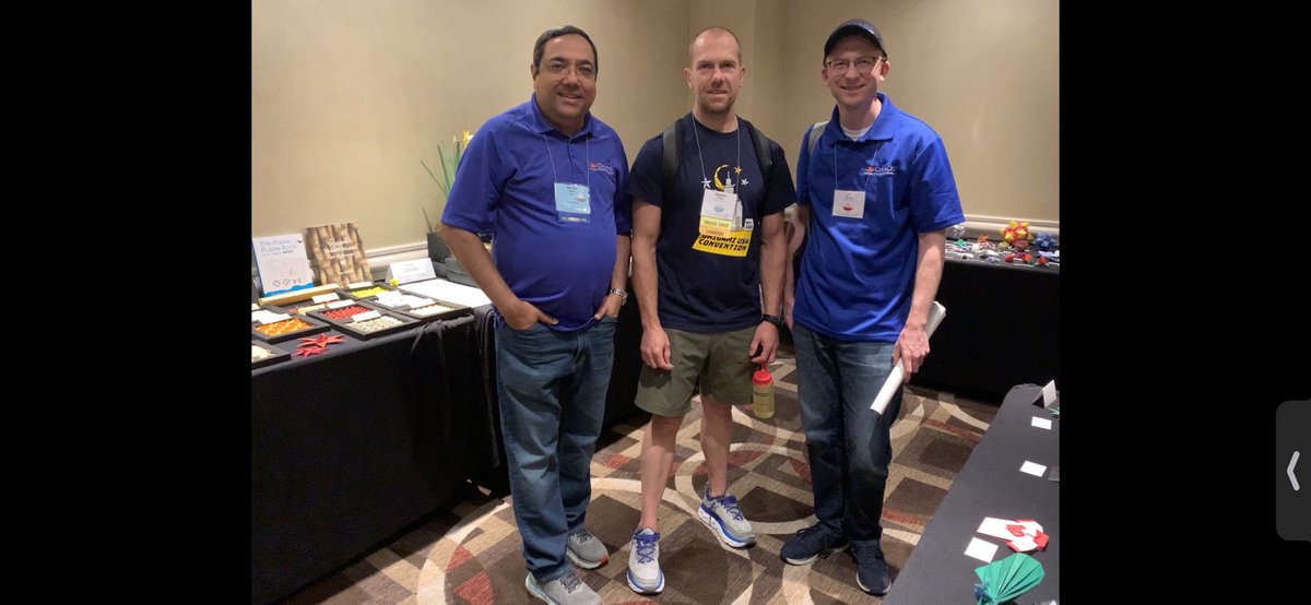 JonBbC_TechGeek's tweet photo. It was an AmAzInG time at the Origami USA convention 2022 in downtown New York City / Times Square last weekend. I had so much fun meeting world famous designers including Robert Lang, John Montroll, Jeremy Shafer, Quentin Trollip, Ilan Garibi, Marc Kirschenbaum. #origami #ousa https://t.co/mIXS3AbgBX
